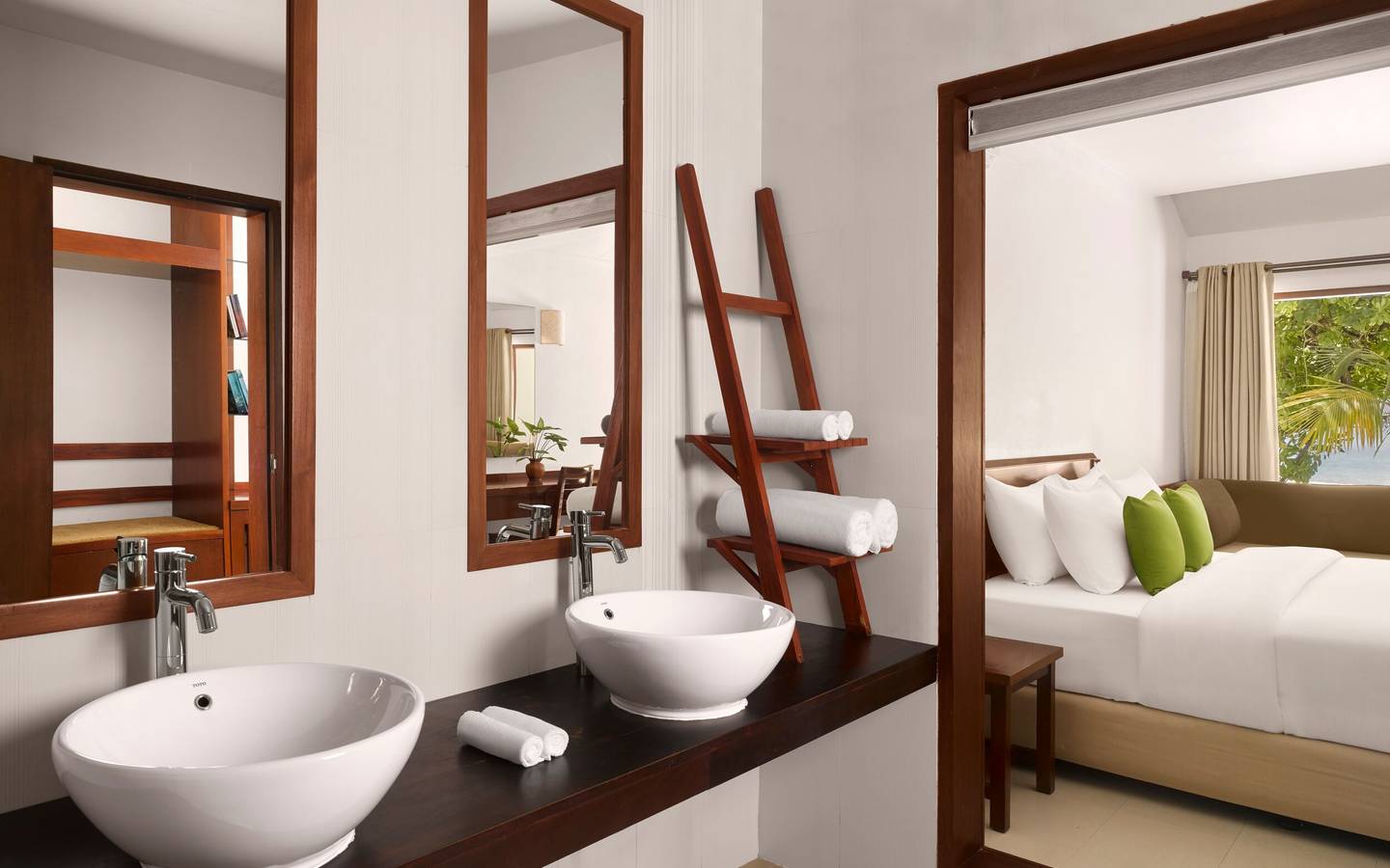 Villa_Park_Sunset_Beach_Villa_1