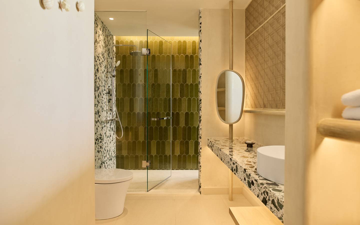 Centara_Mirage_Panoramic_Room_4