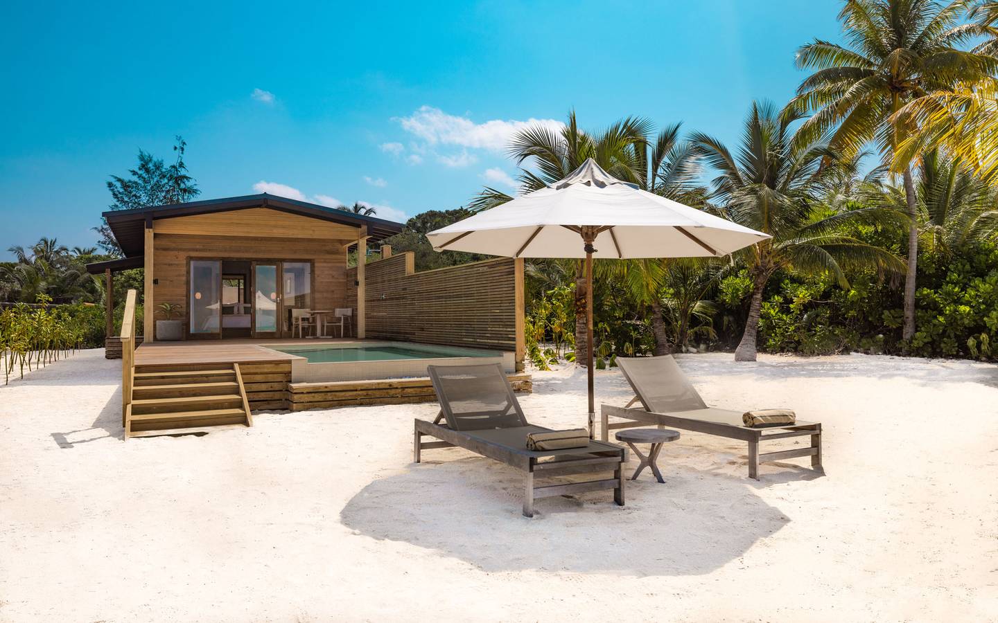 Nala_Sunset_Beach_Pool_Villa_Exterior_4