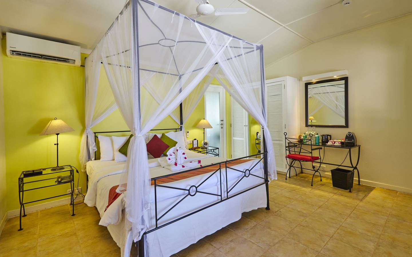 Kuredu_Resort_Premium_Strand_Bungalow_8