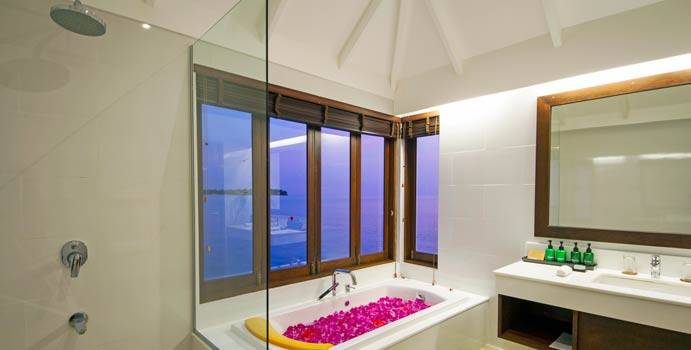 Badewanne, Water Villas, Summer Island Maldives