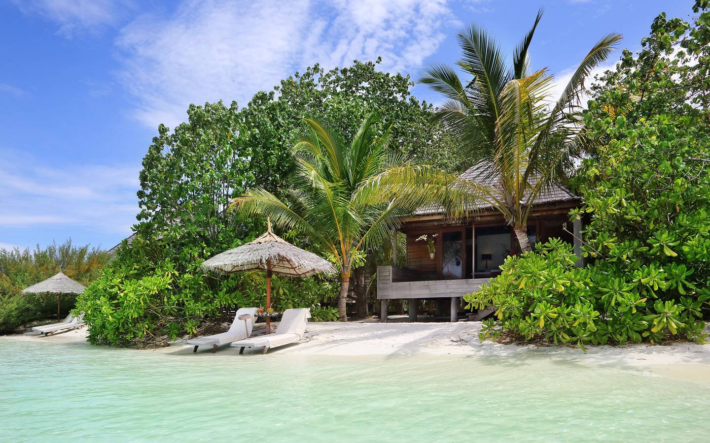 Gangehi_Island_Resort_Beach_Villa_1