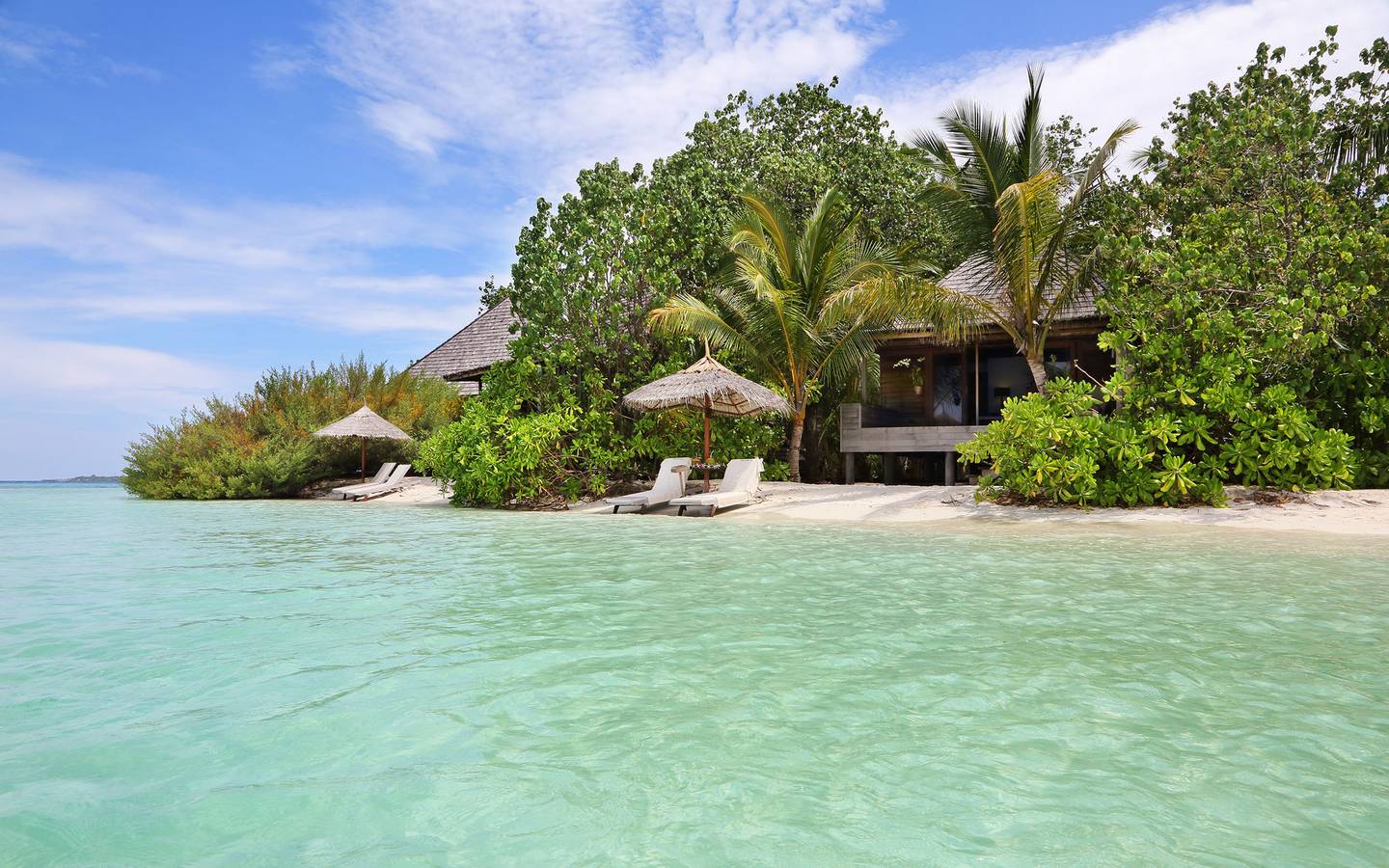 Gangehi_Island_Resort_Beach_Villa_8