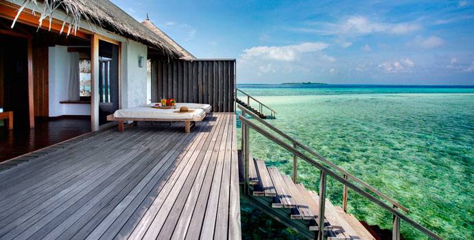 Terrasse, Overwater Villa, Gangehi Island Resort