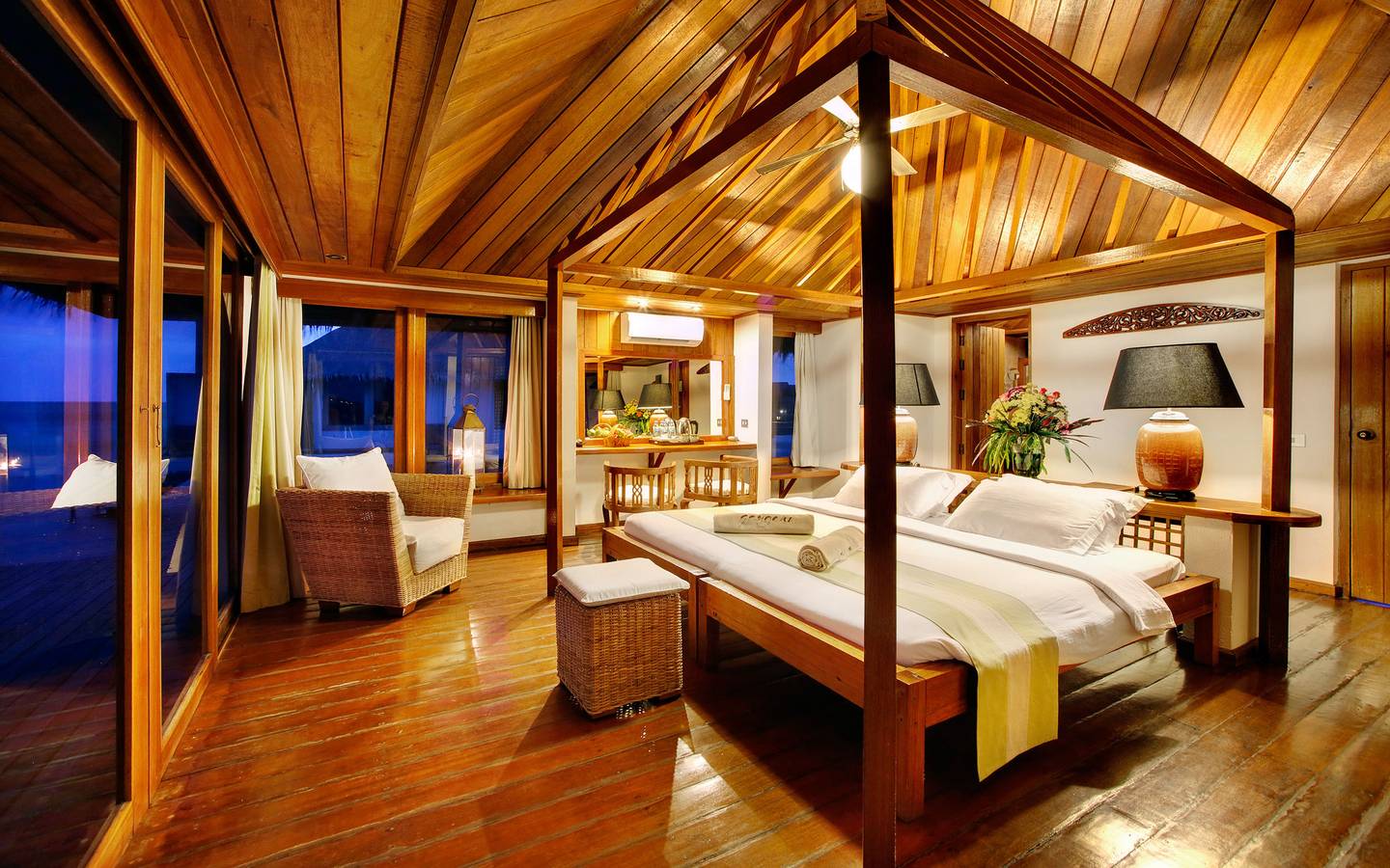 Gangehi_Island_Resort_Wasservilla_8