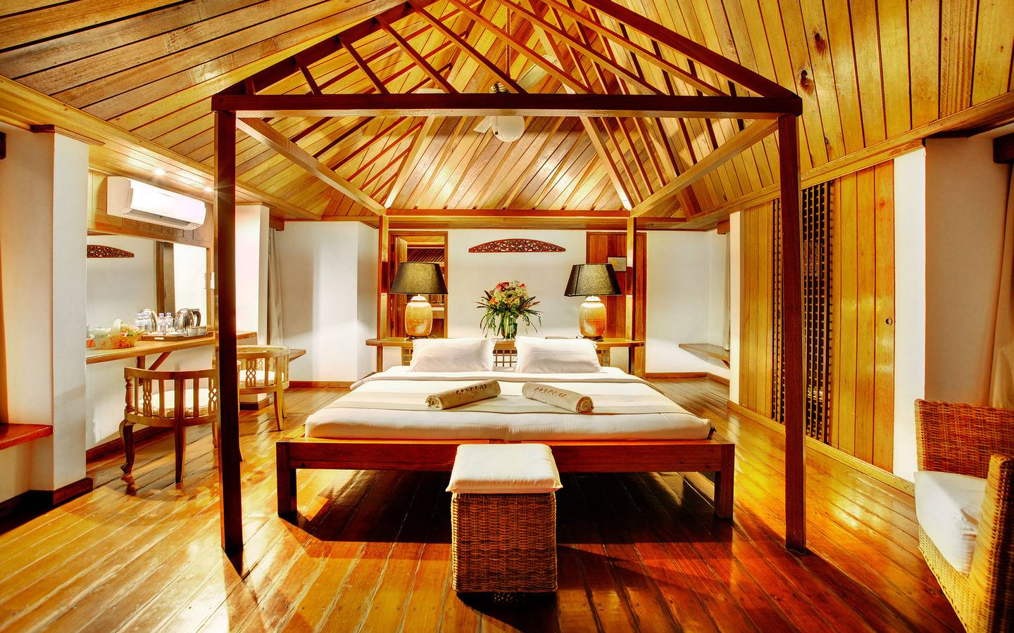 Gangehi_Island_Resort_Wasservilla_9