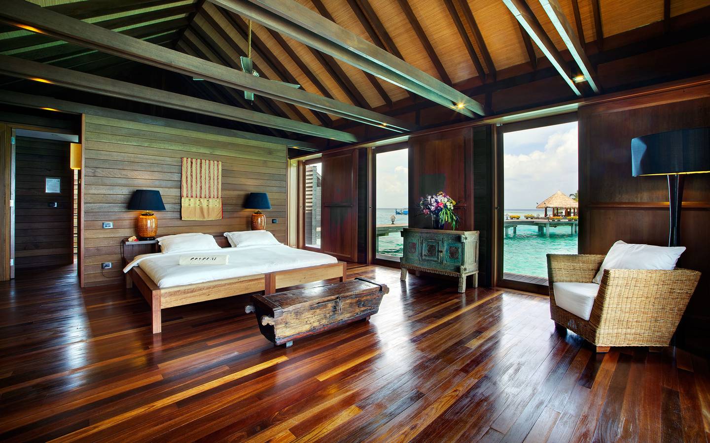 Gangehi_Island_Resort_Watervilla_Deluxe_4