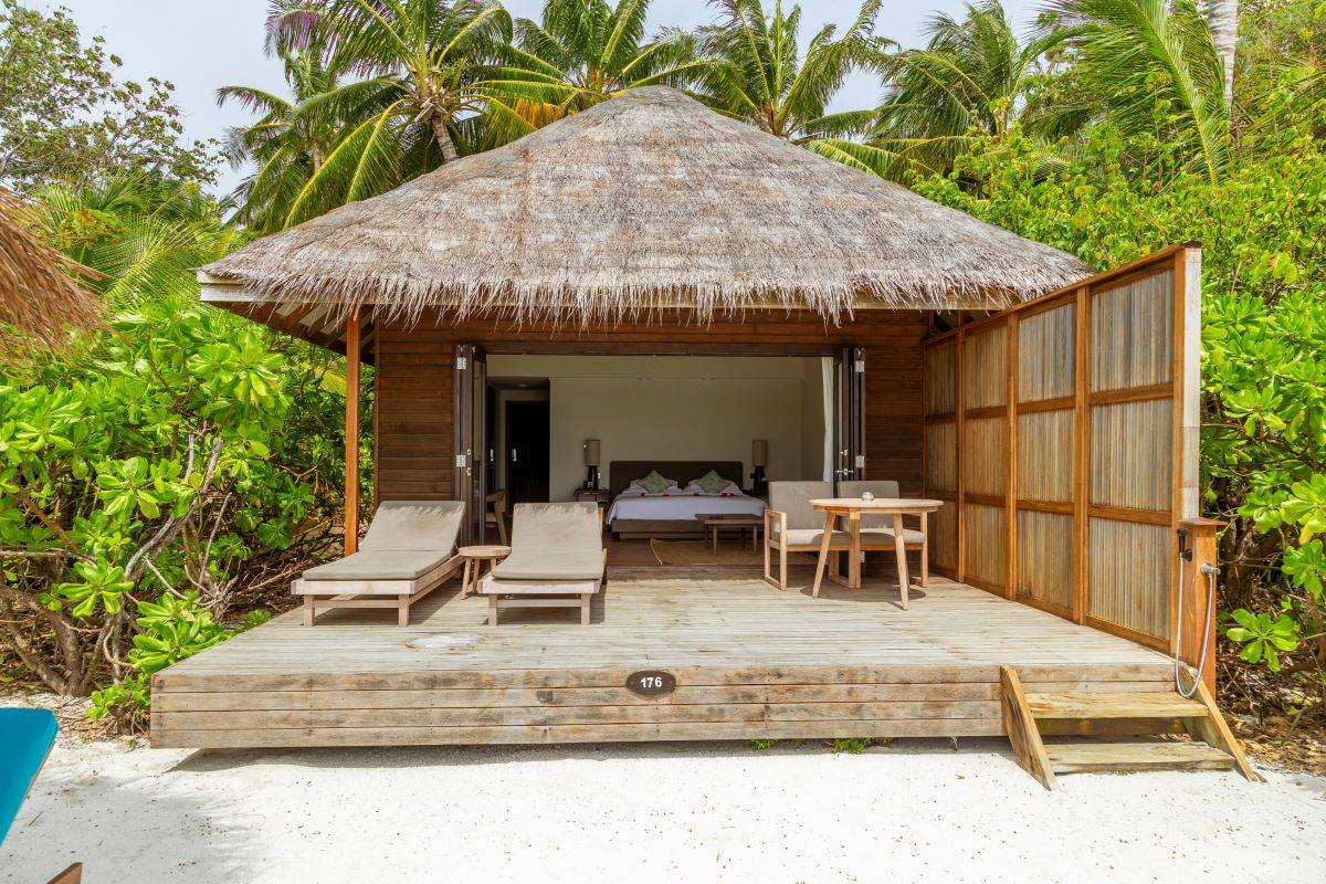 Veligandu Island Resort, Malediven, Jacuzzi Beach Villa, Terrasse