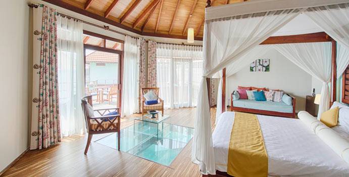 Glasboden, Wasserbungalow, ROBINSON Club Maldives