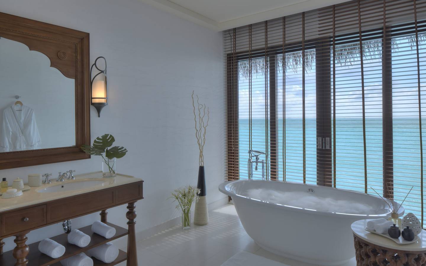 Water Pool Villa, The Residence Maldives at Falhumaafushi_bathroom