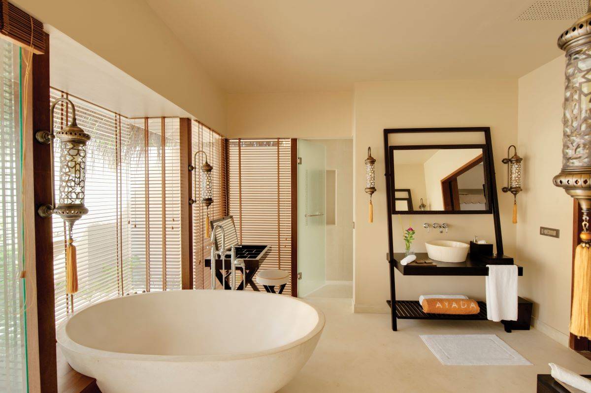 Ayada Maldives, Malediven, Sunset Beach Suite, Badezimmer