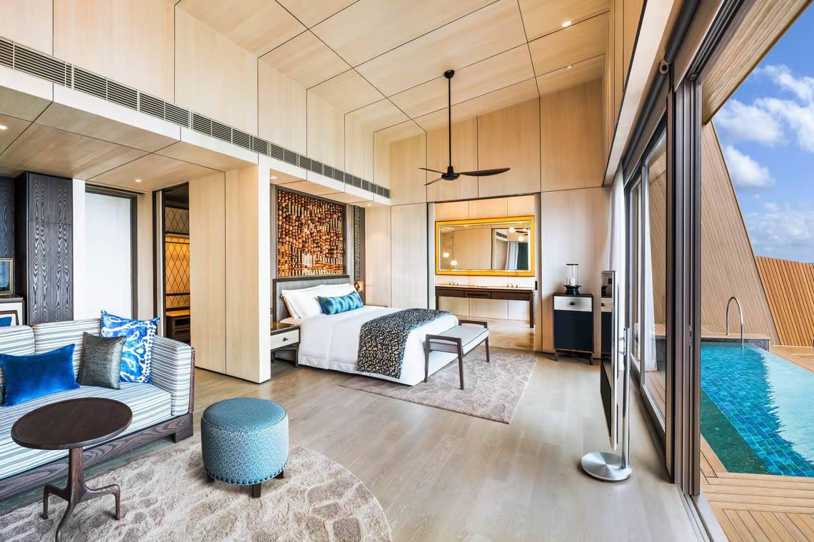 St_Regis_Maldives_Overwater_Villa_3