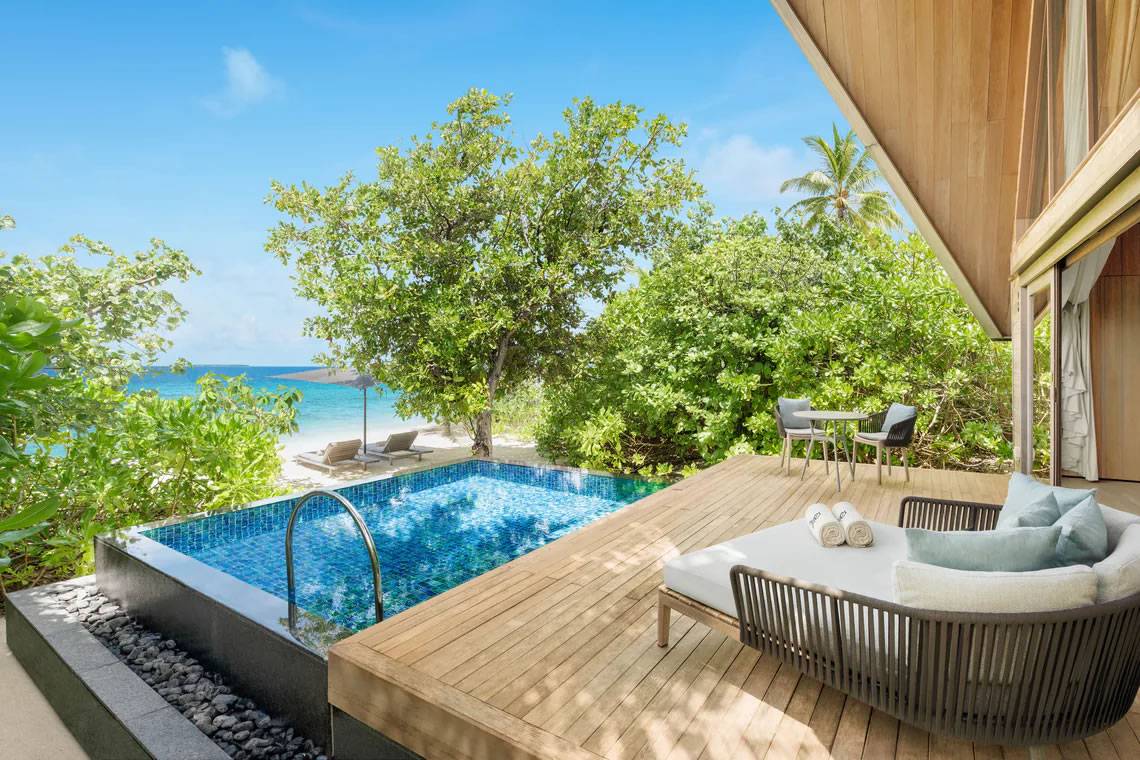 St_Regis_Maldives_Beachvilla_with_Pool_3