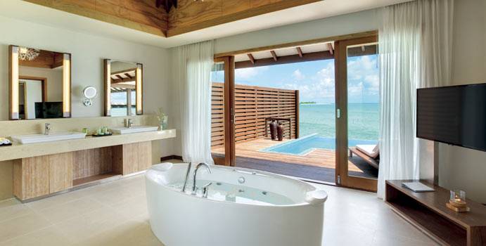 Bad, Deluxe Water Villa with Pool, Hideaway Beach Resort & SPA