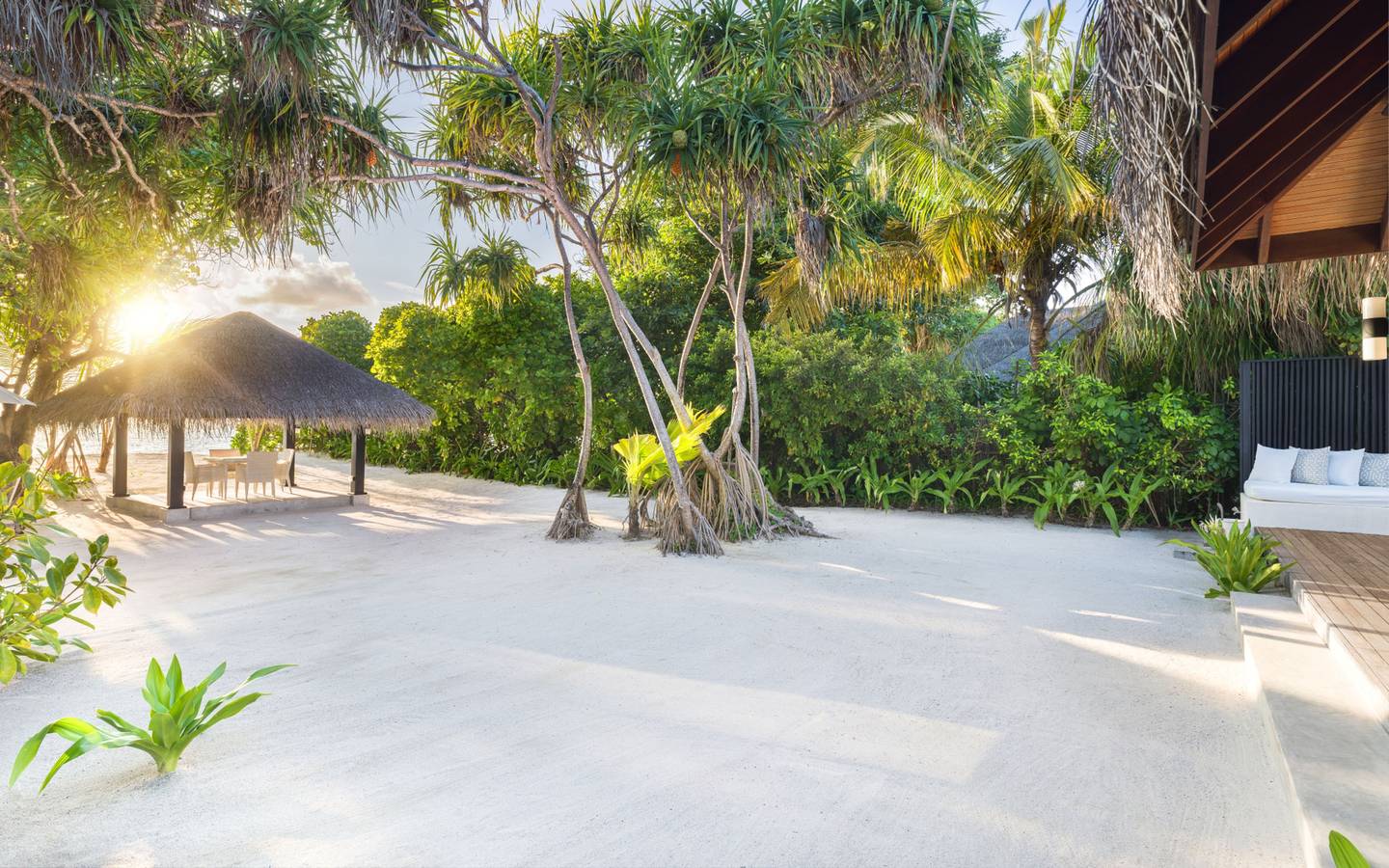 Deluxe Beach Villa with Family Private Pool