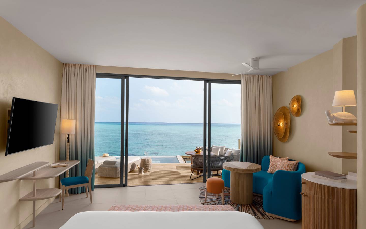 Centara_Mirage_Overwater_Sunrise_Pool_Villa_5