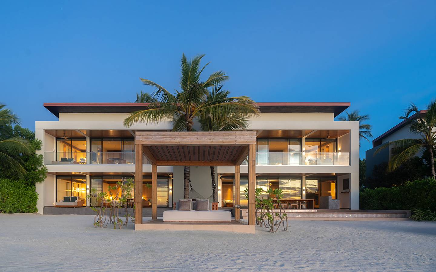 Kuda_Villingili_Maldives_Three_Bedroom_Beach_Retreat_6