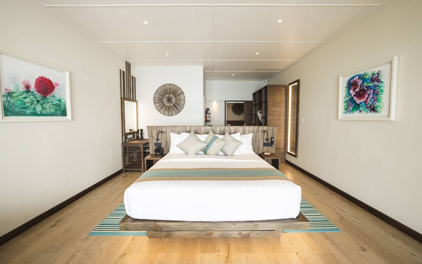 Kuredu_Resort_Maldives_Strandville_mit_zwei_Schlafzimmern_Schlafzimmer_2