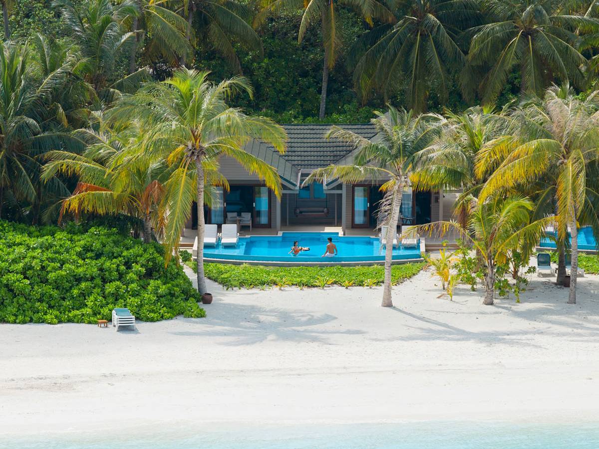Meeru_Island_Two_Bedroom-Beach-Pool-Villa-Areial_1