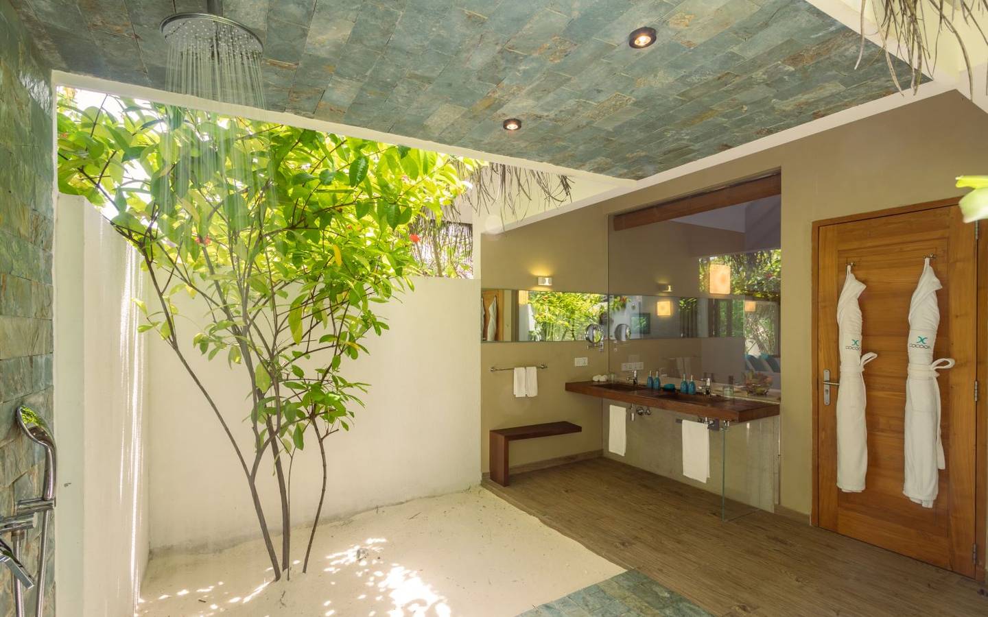 Cocoon Maldives, Beach Suite, Badezimmer