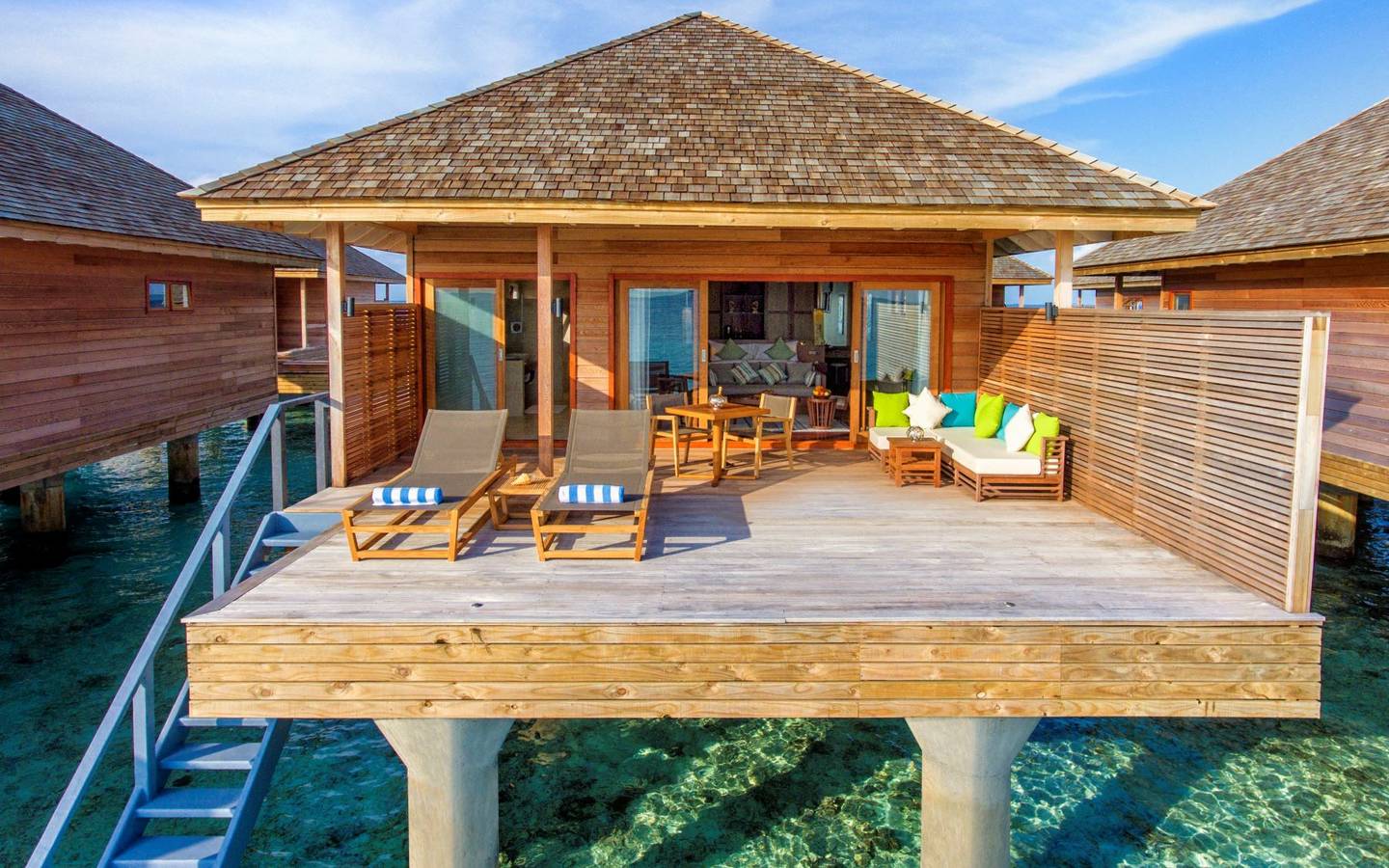 Hurawalhi Island Resort, Malediven, Ocean Villa, Außenansicht