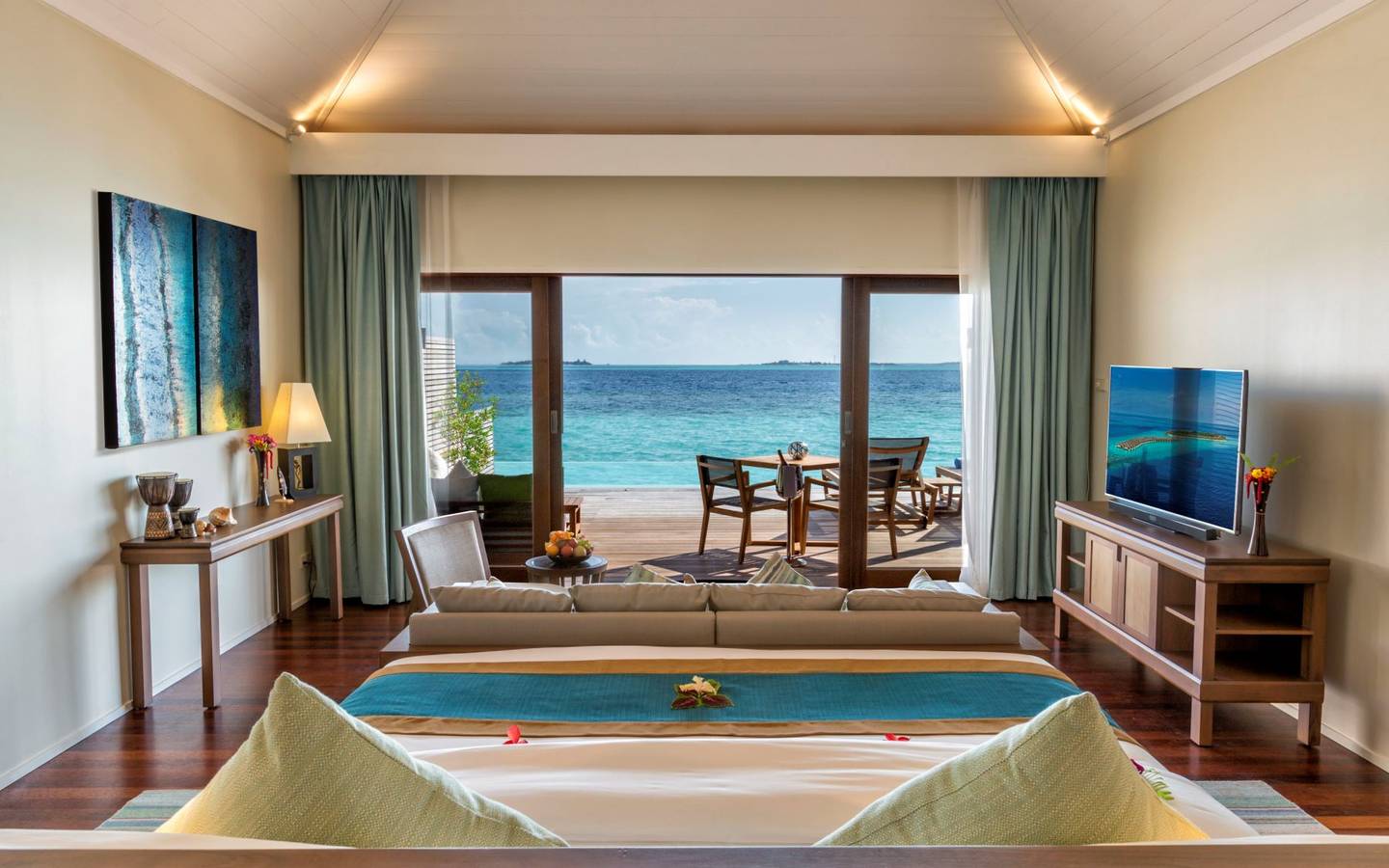 Hurawalhi Island Resort, Malediven, Ocean Pool Villa, Schlafzimmer