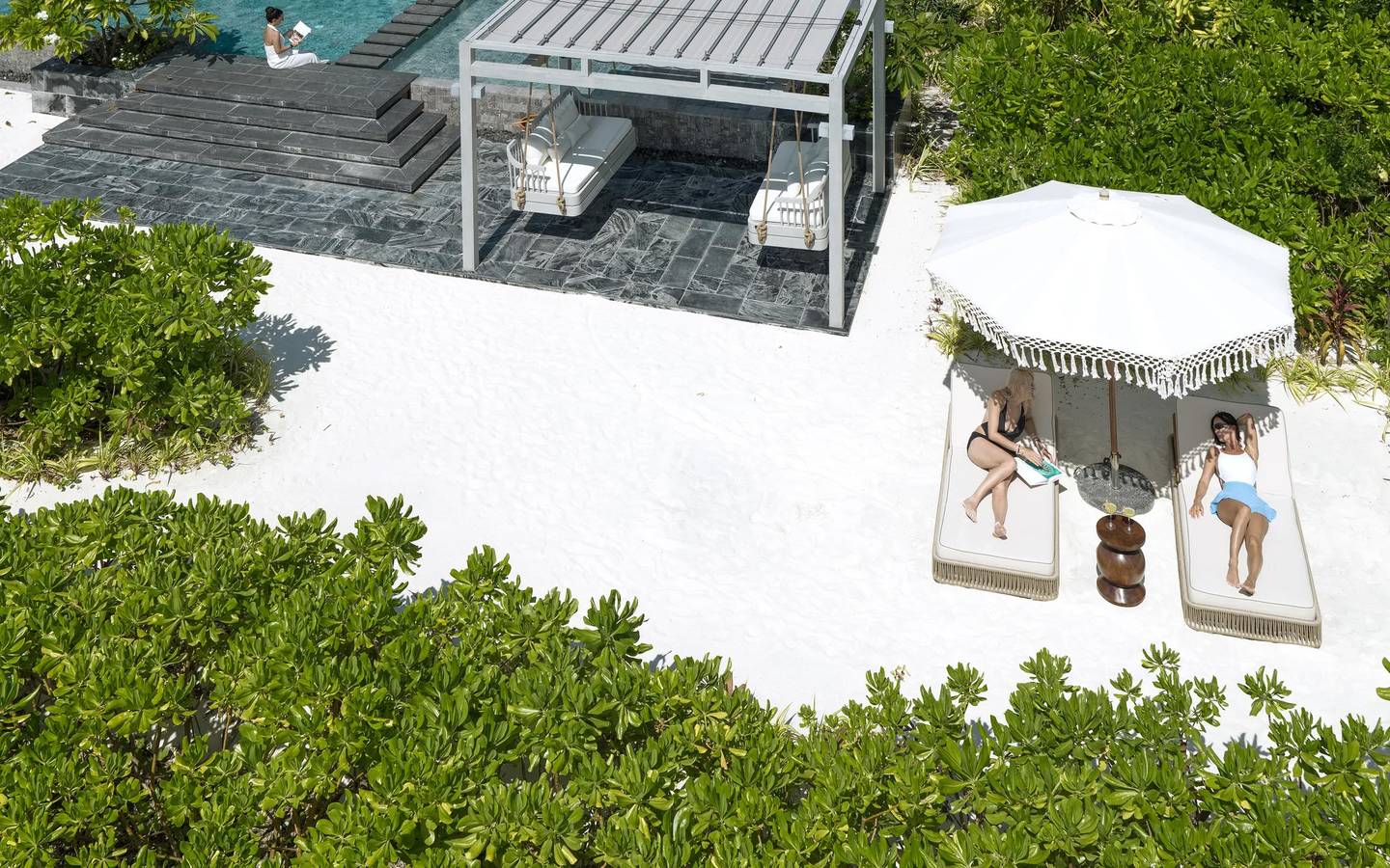 Madifushi_Private_Island_Maldives_Bella_Six_Villa_Aerial_5