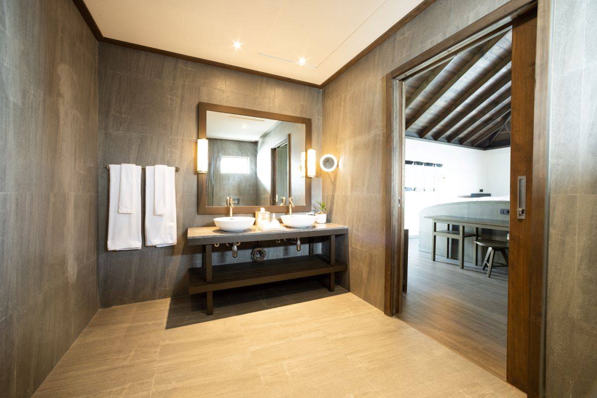 Jawakara Islands Maldives, Malediven, Dheru Water Pool Villa, Badezimmer