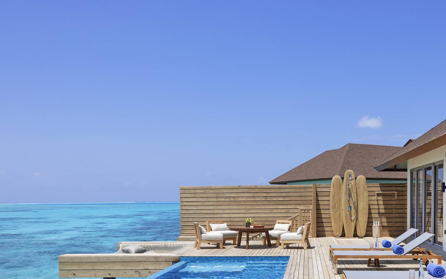 Avana_Fares_Over_Water_Villa_mit_zwei_Schlafzimmern_und_Pool_Pool