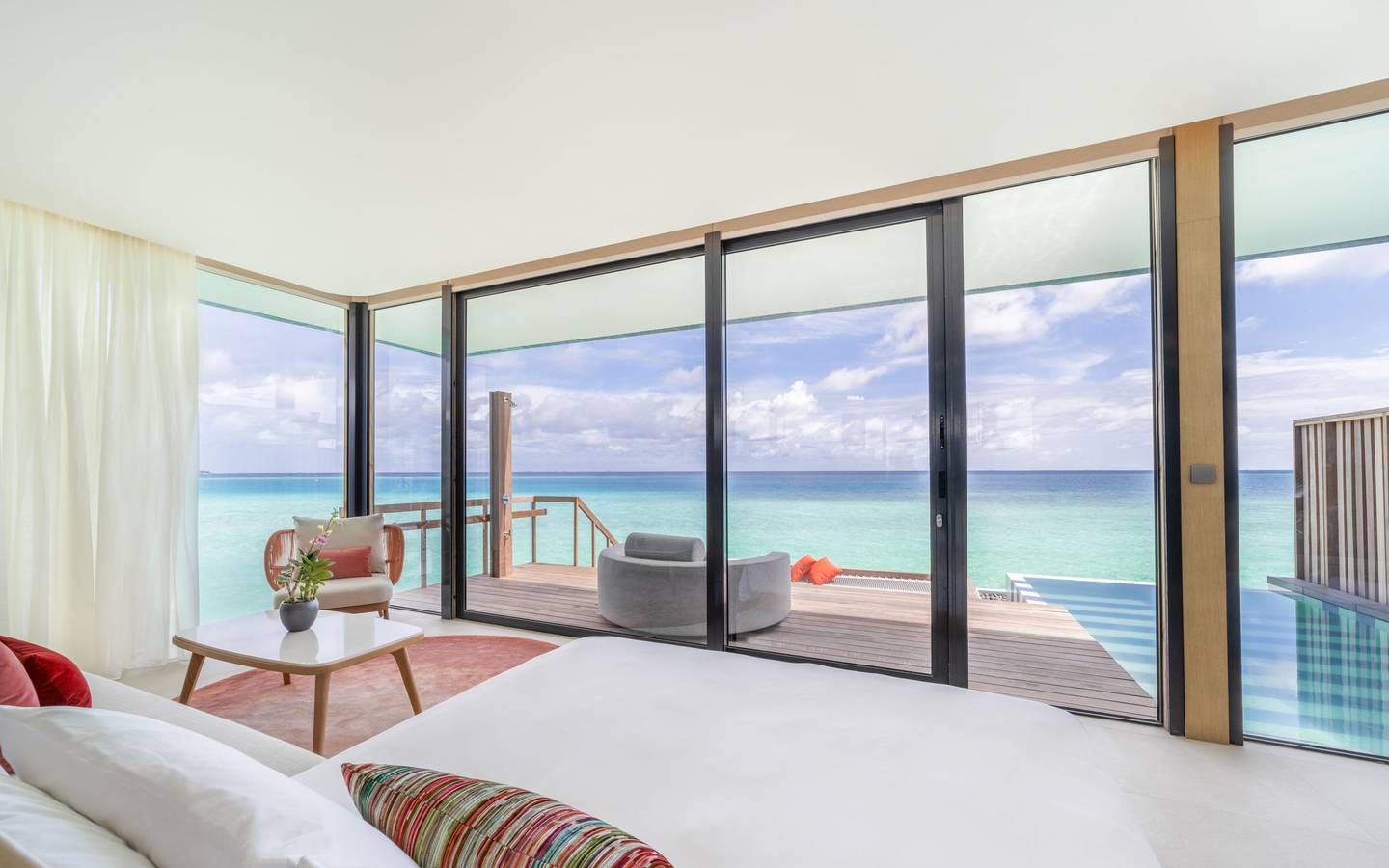 So_Maldives_Lagoon_Water_Pool_Villa_4