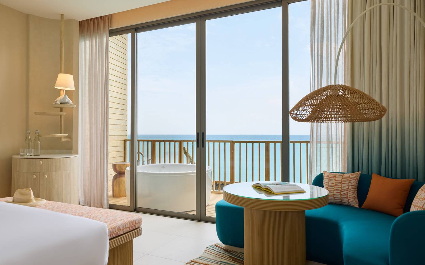 Centara_Mirage_Overwater_Villa_with_Jacuzzi_9