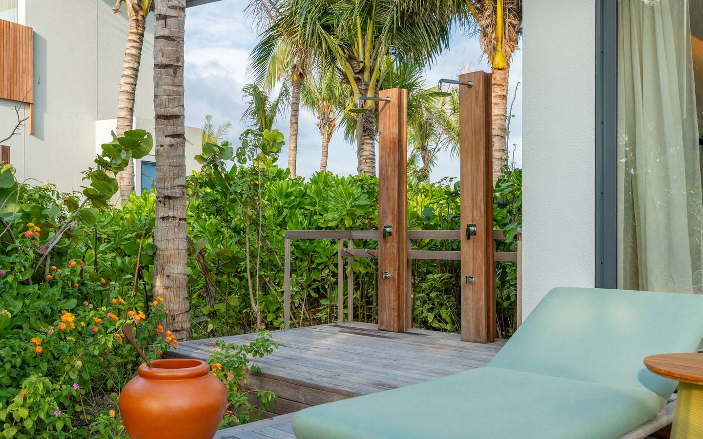 So_Maldives_Two_Bedroom_Lagoon_Beach_Pool_Loft_7