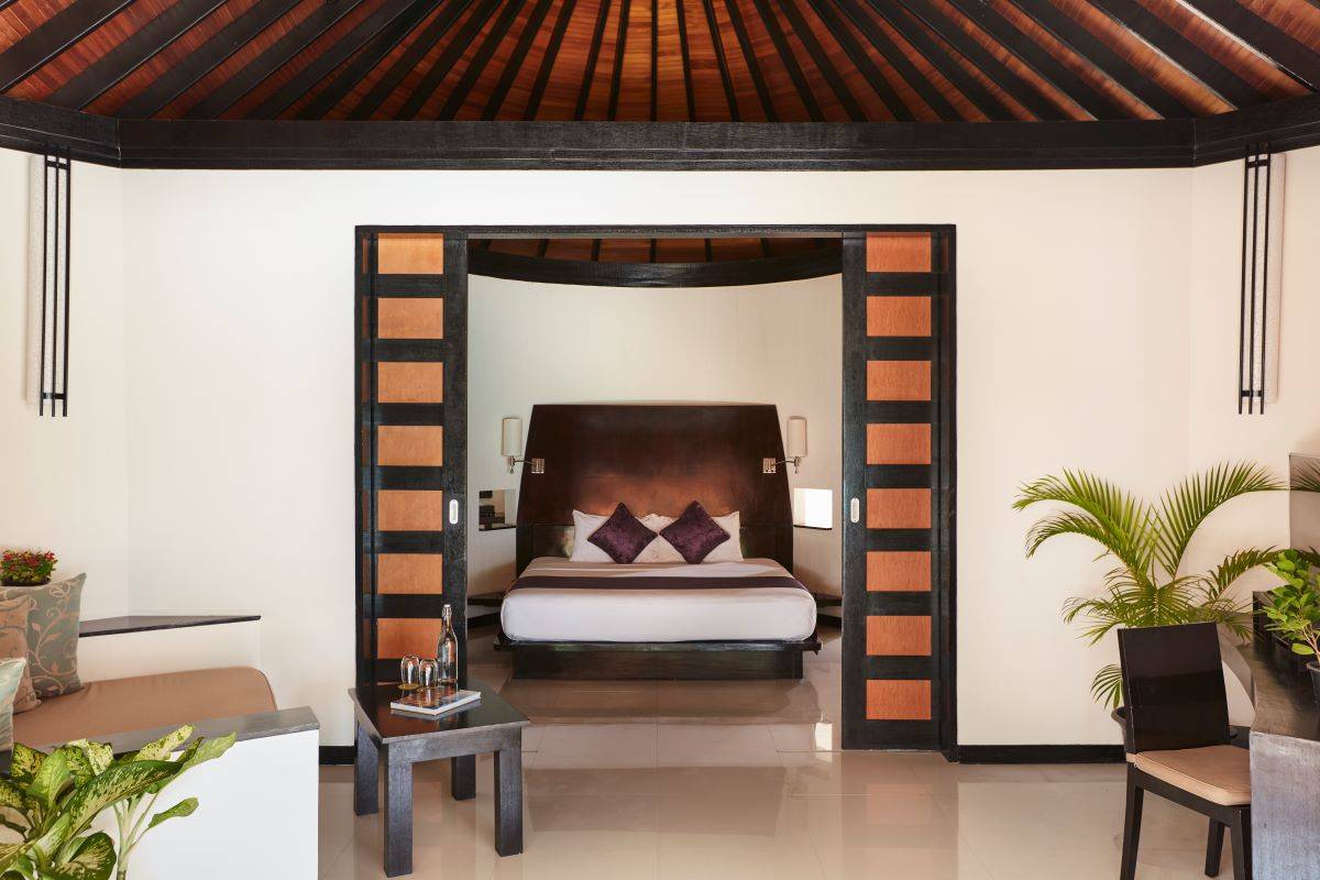 Sun Siyam Iru Fushi, Malediven, Family Deluxe Beach Villa with Pool, Schlafzimmer