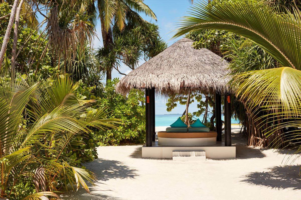 Sun Siyam Iru Fushi, Malediven, Pool Beach Villa, Strand Cabana