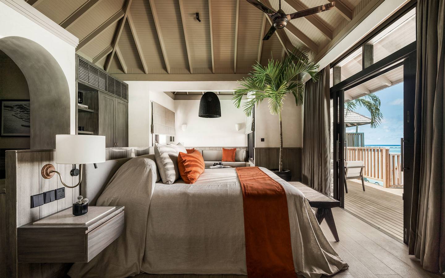 Sun_Siyam_Iru_Fushi_Water_Villa_with_Pool_6