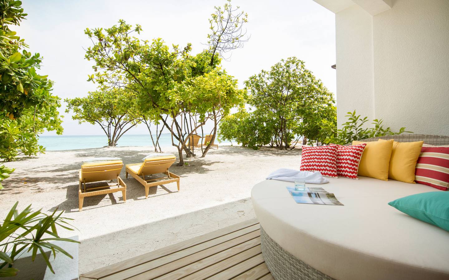 Robinson_Noonu_Family_Double_Room_Superior_4