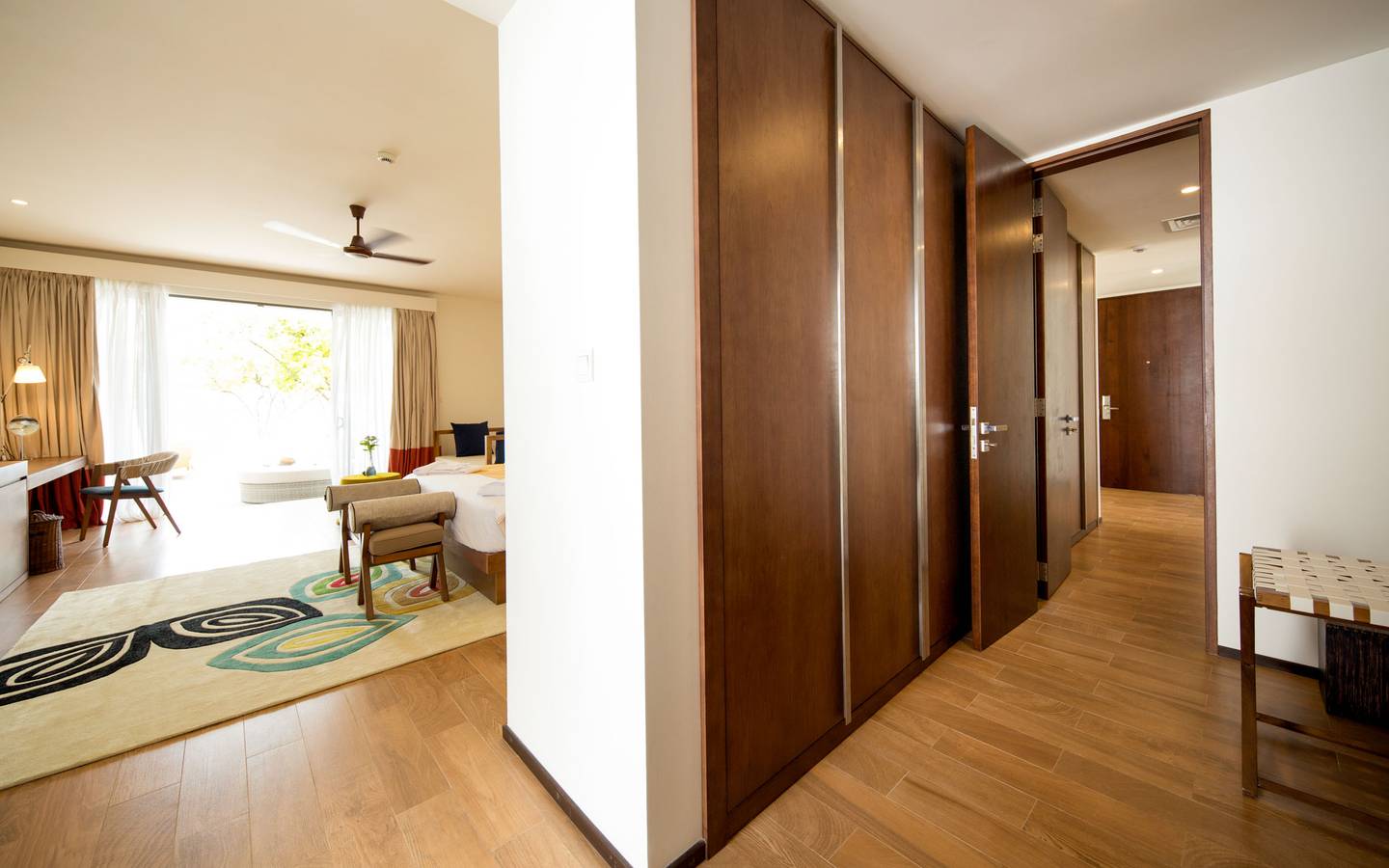 Robinson_Noonu_Family_Double_Room_Superior_1