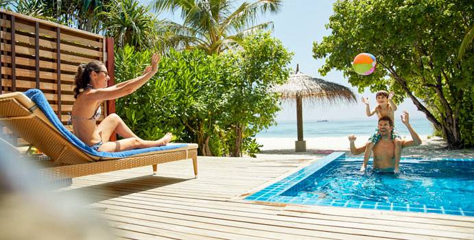 Familie, Strandbungalow Strand Pool, ROBINSON Club Noonu