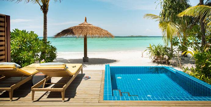 Pool, Strandbungalow Strand Pool, ROBINSON Club Noonu