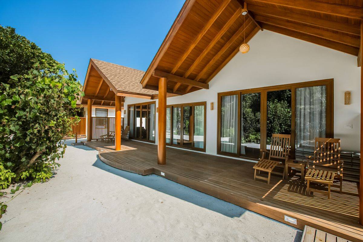 Reethi Faru Resort, Malediven, Deluxe Two-Bedroom Beach Suite, Terrasse