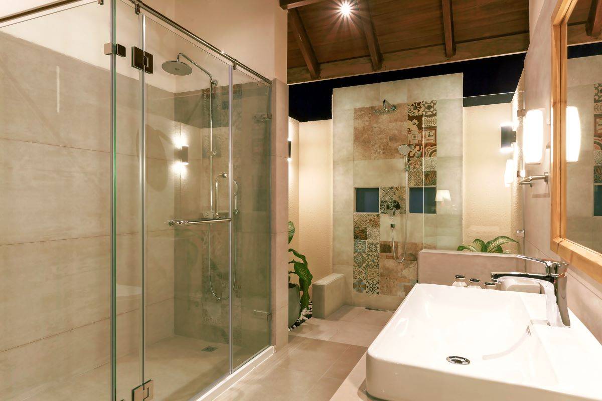 Reethi Faru Resort, Malediven, Water Villa,  Badezimmer