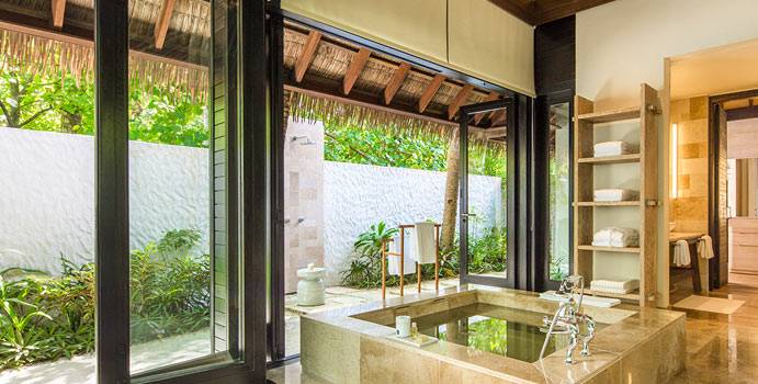 Aussendusche, Bad, Beach Suite, COMO Maalifushi