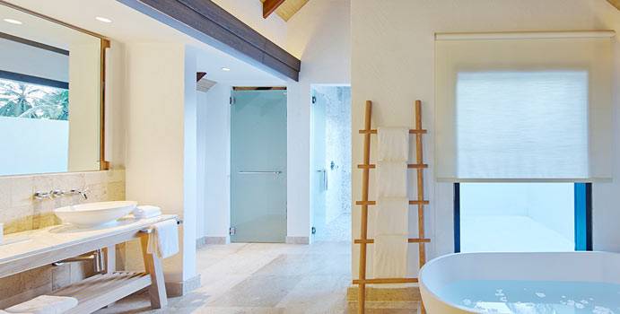 Zweites Bad, Maalifushi Water Villa, COMO Maalifushi