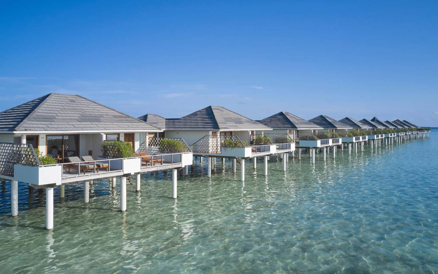 Villa_Park_Sun_Island_Sunset_Water_Villa_3