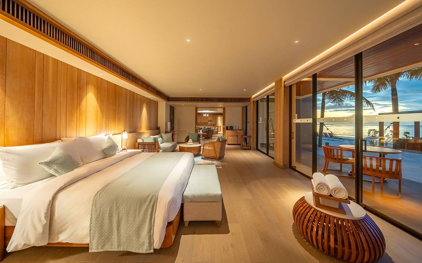 Kuda_Villingili_Maldives_Three_Bedroom_Beach_Retreat_14