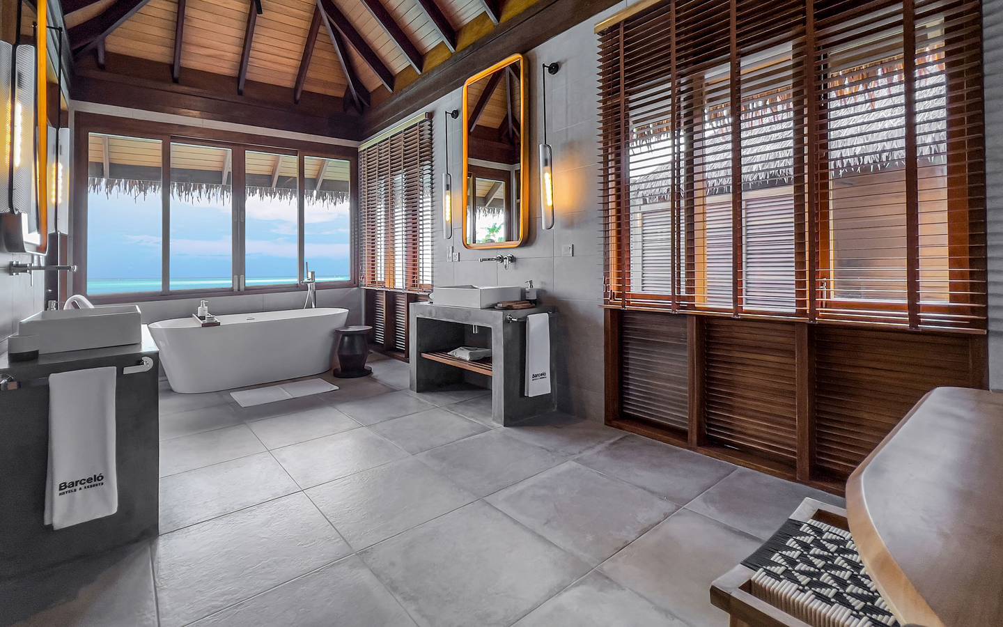 Barceló_Whale_Lagoon_Maldives_Sunrise_Water_Villa_5