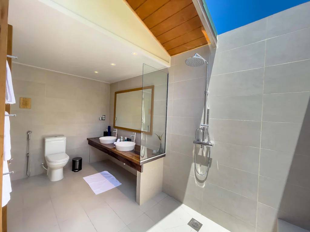 Meeru_Island_Two_Bedroom-Beach-Pool-Villa-Aerial_Interieur_11