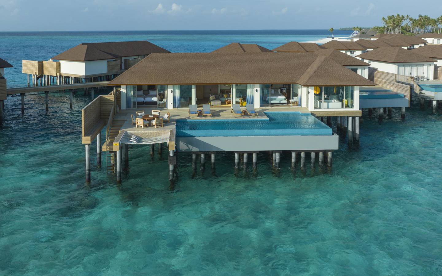 Avana_Fares_Over_Water_Villa_mit_zwei_Schlafzimmern_und_Pool_Außenansicht