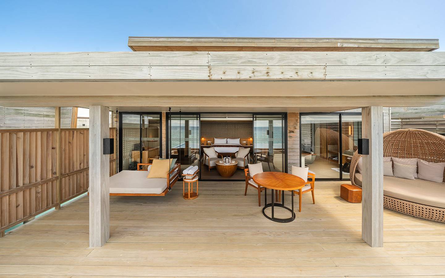 Kuda_Villingili_Sunset_Water_Villa_with_Private_Pool_5