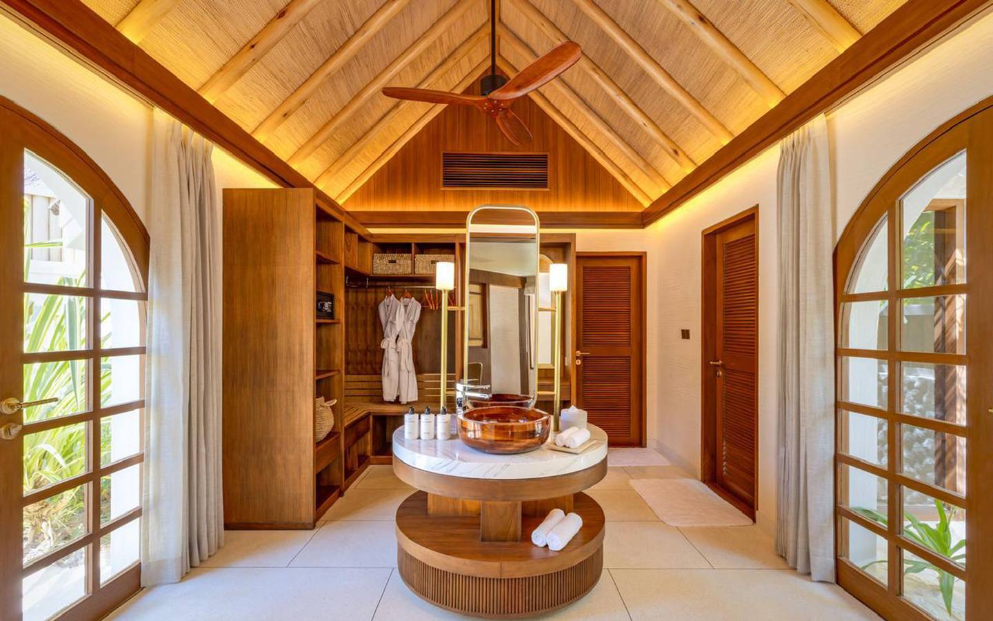 Rah_Gili_Sunset_Beach_Pool_Villa_3